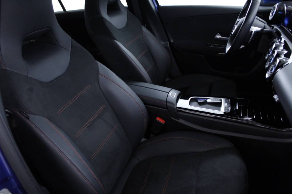 mercedes-benz-classe-a-2024-hibrido-1332cc