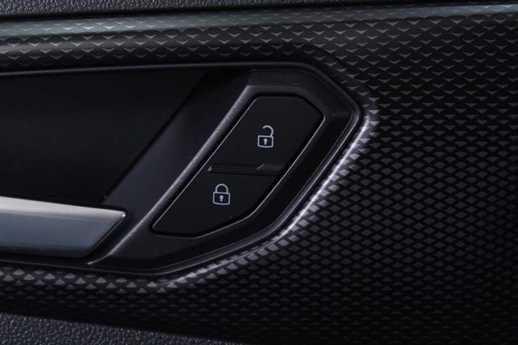 volkswagen-t-cross-2023-gasolina-999cc