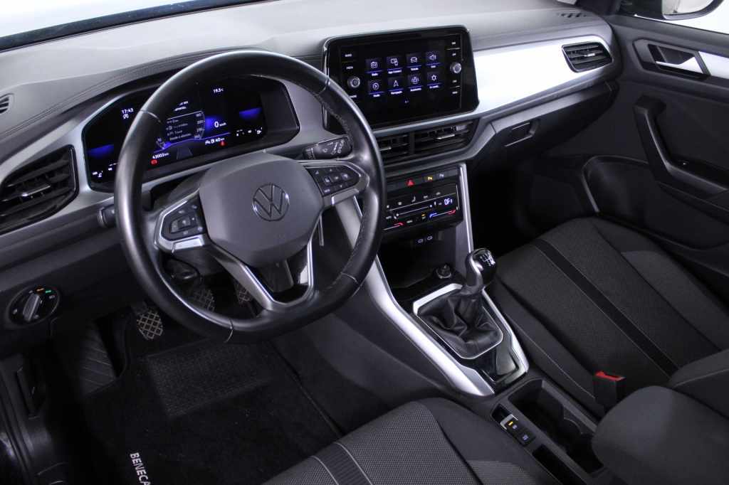 volkswagen-t-roc-2024-gasolina-999cc