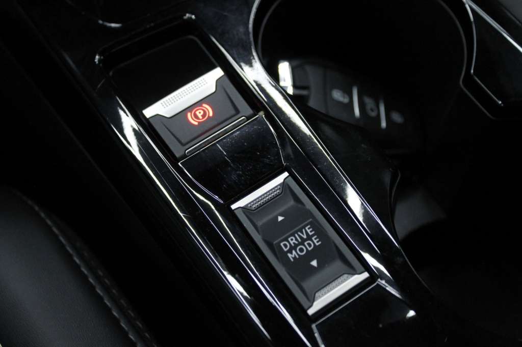peugeot-2008-2025-eletrico-1cc