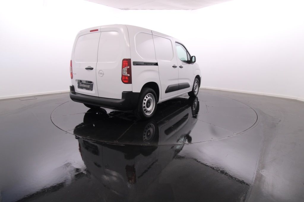 opel-combo-2024-diesel-1499cc