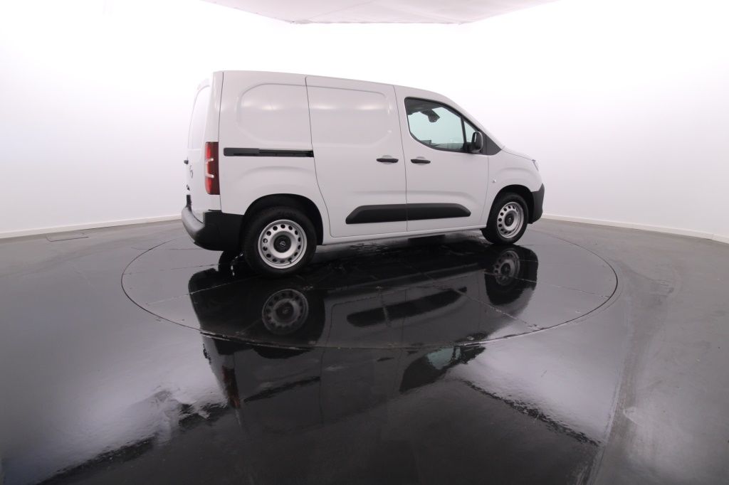 opel-combo-2024-diesel-1499cc