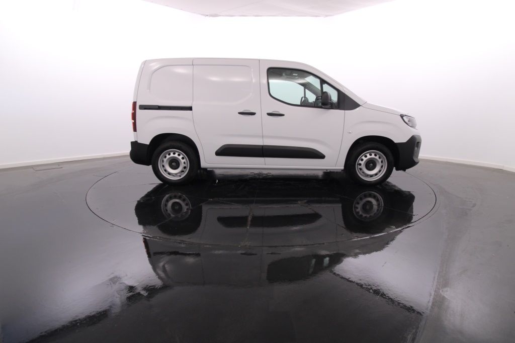 opel-combo-2024-diesel-1499cc