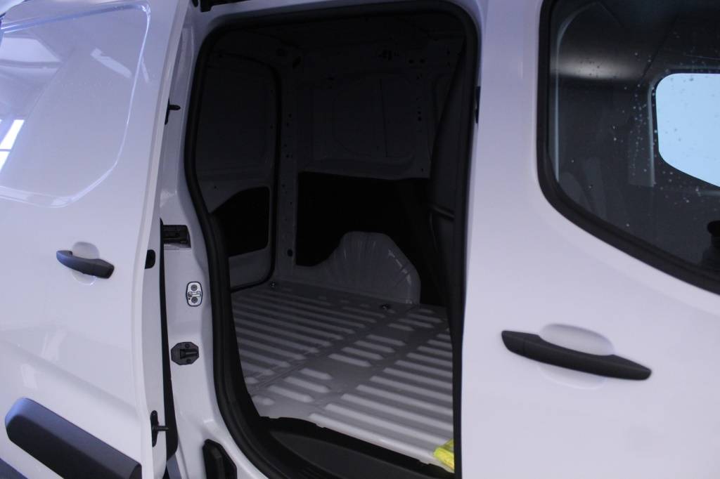 opel-combo-2024-diesel-1499cc