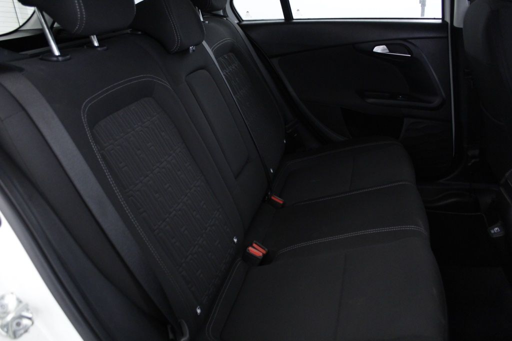 fiat-tipo-station-wagon-2023-gasolina-999cc