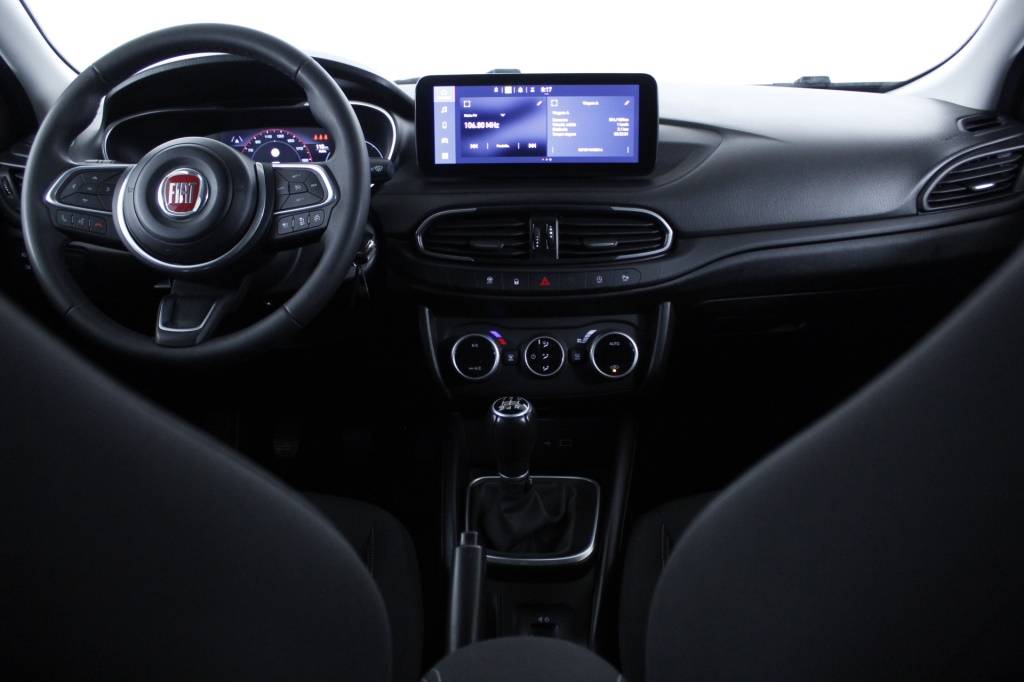 fiat-tipo-station-wagon-2023-gasolina-999cc