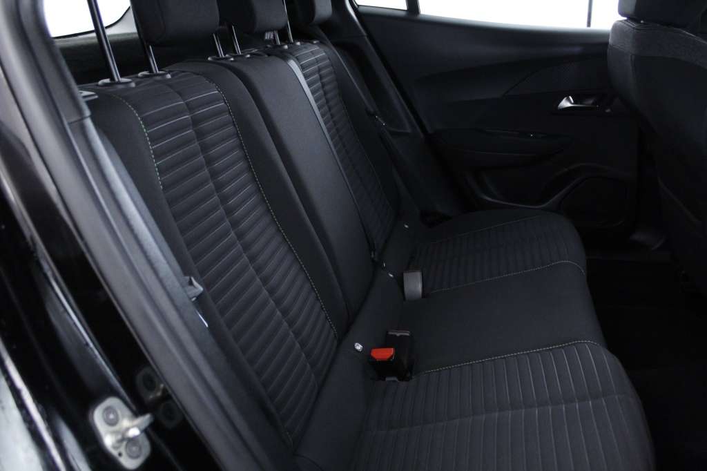 peugeot-2008-2024-gasolina-1199cc