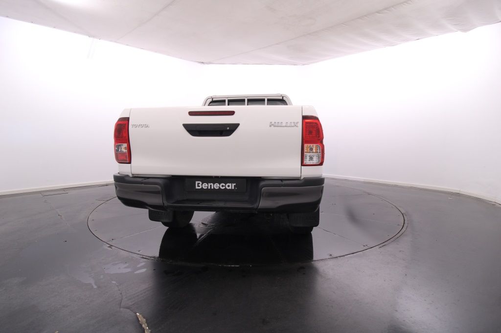 toyota-hilux-2020-diesel-2393cc
