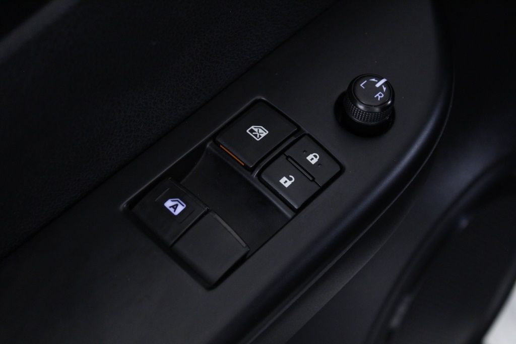 toyota-hilux-2020-diesel-2393cc