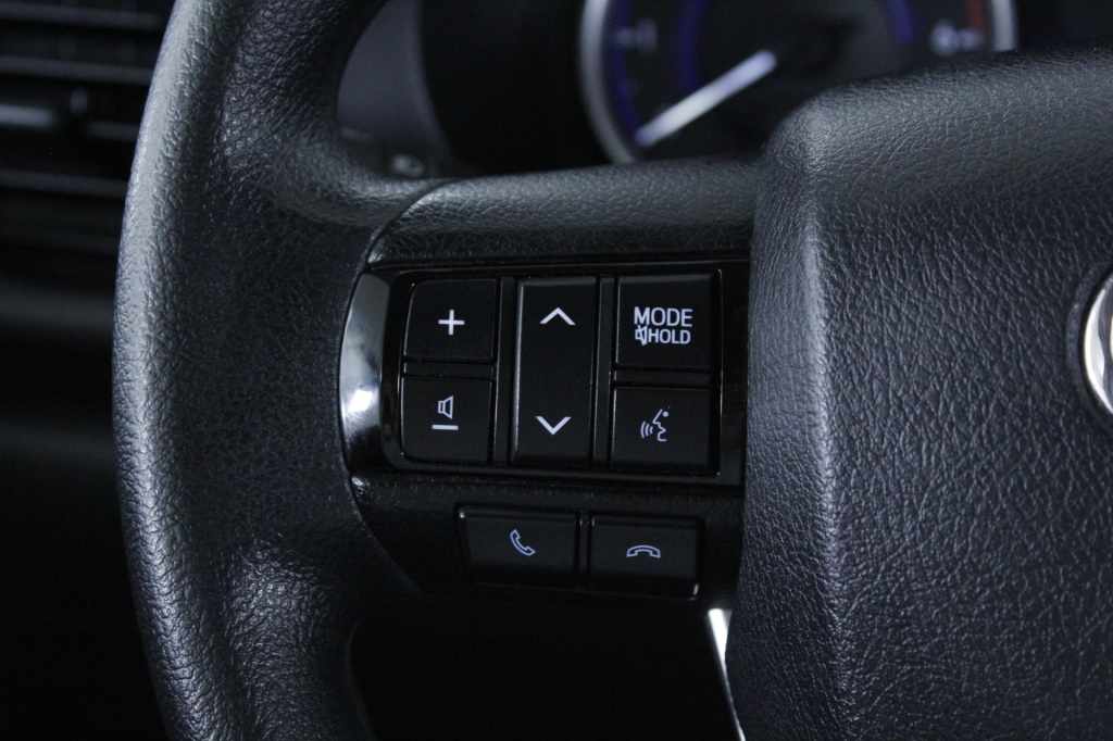 toyota-hilux-2020-diesel-2393cc