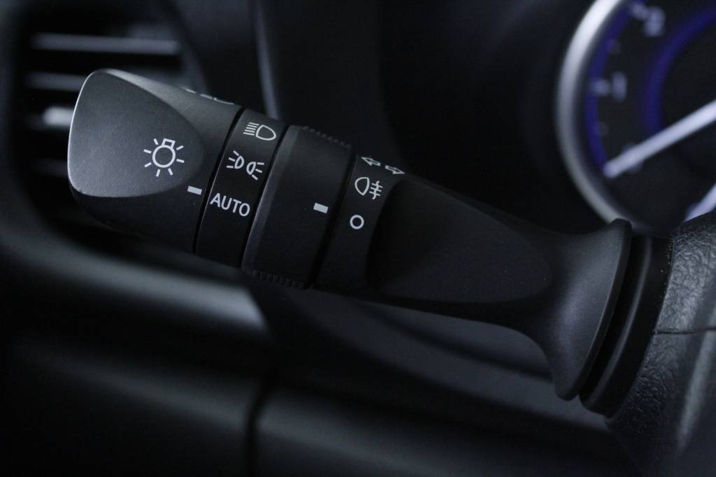 toyota-hilux-2020-diesel-2393cc