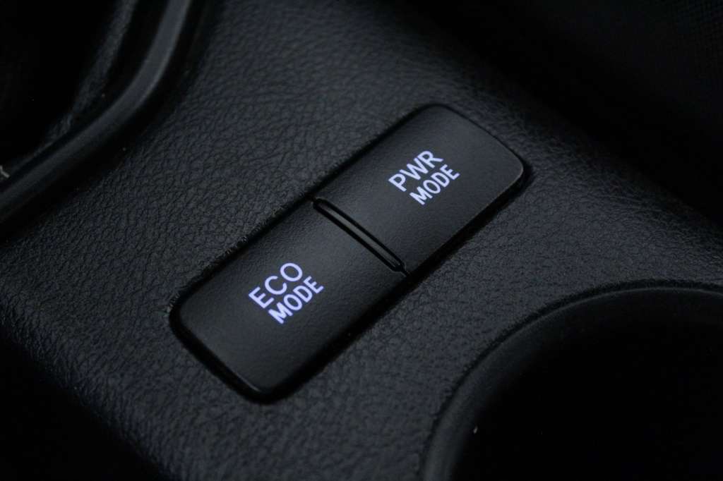 toyota-hilux-2020-diesel-2393cc
