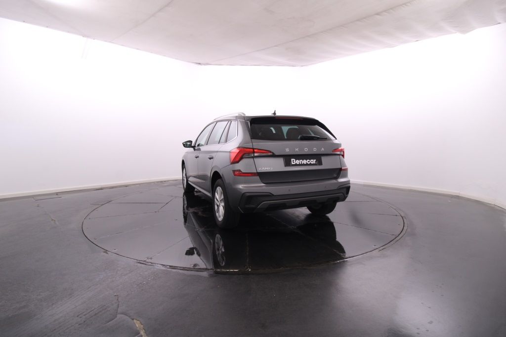 skoda-kamiq-2024-gasolina-999cc