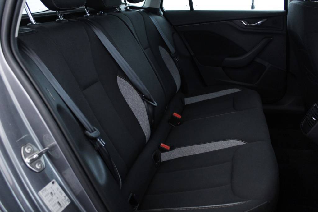 skoda-kamiq-2024-gasolina-999cc