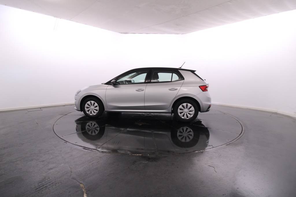 skoda-fabia-2023-gasolina-999cc