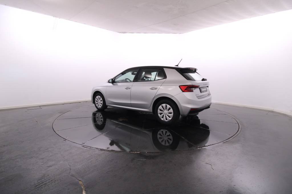 skoda-fabia-2023-gasolina-999cc