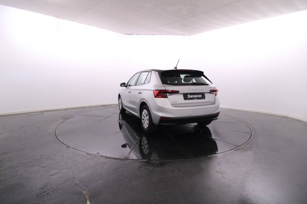 skoda-fabia-2023-gasolina-999cc