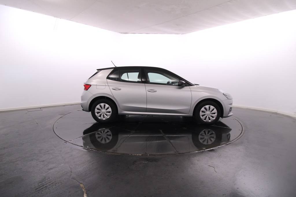 skoda-fabia-2023-gasolina-999cc