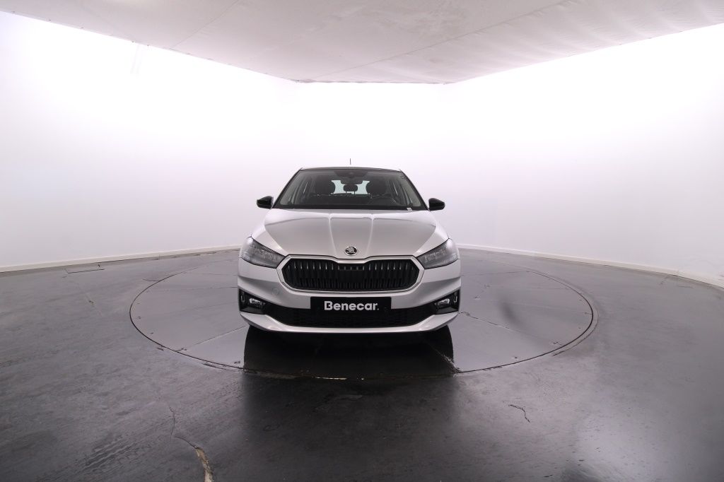 skoda-fabia-2023-gasolina-999cc