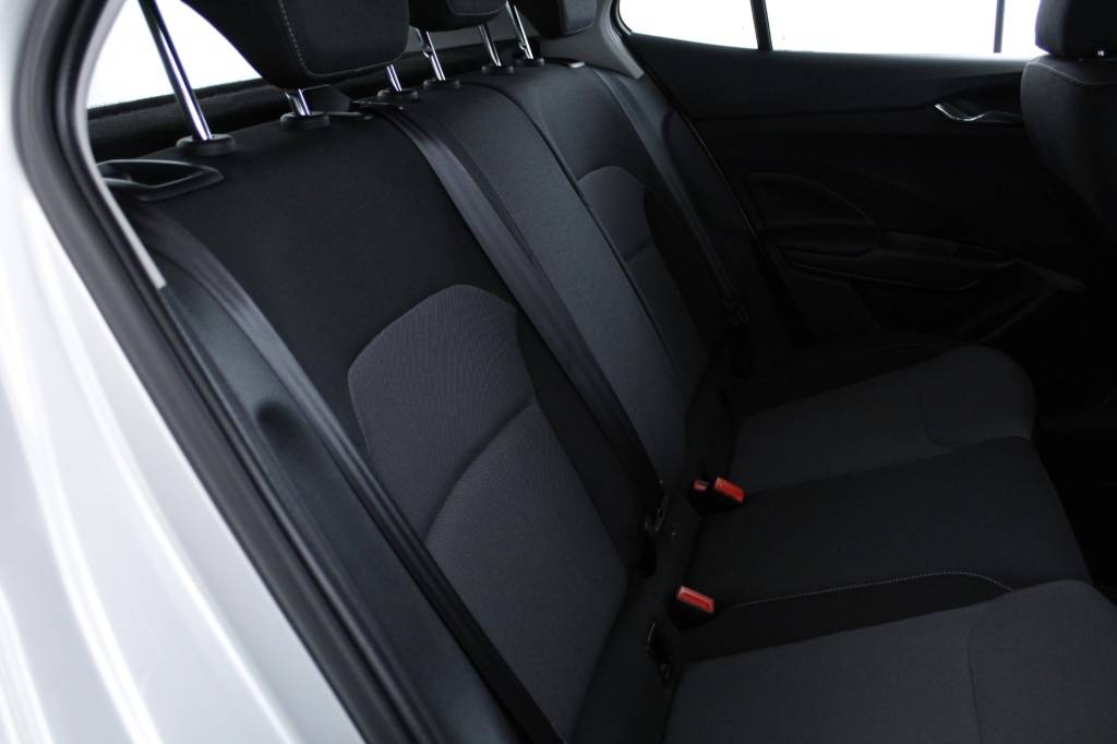 skoda-fabia-2023-gasolina-999cc