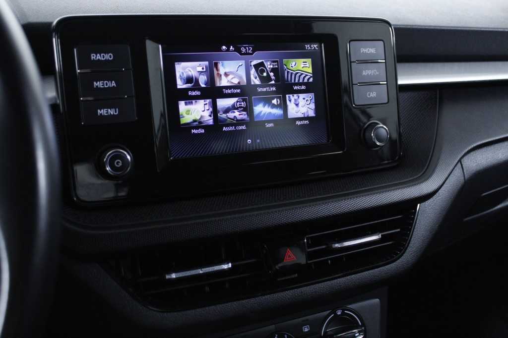 skoda-fabia-2023-gasolina-999cc
