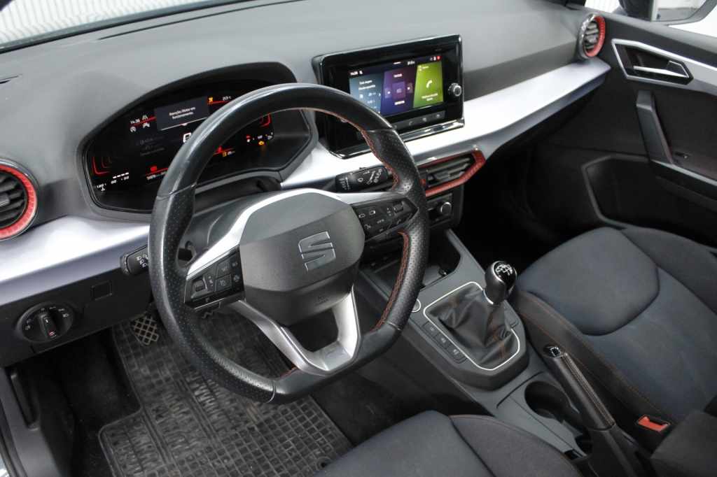 seat-ibiza-2024-gasolina-999cc