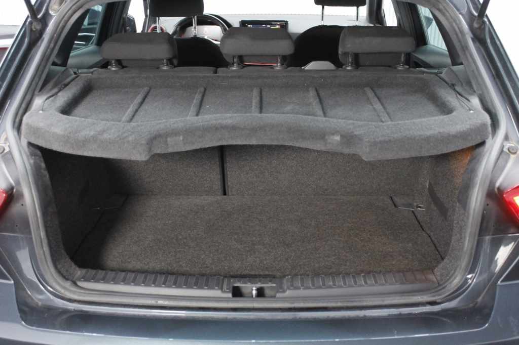 seat-ibiza-2024-gasolina-999cc