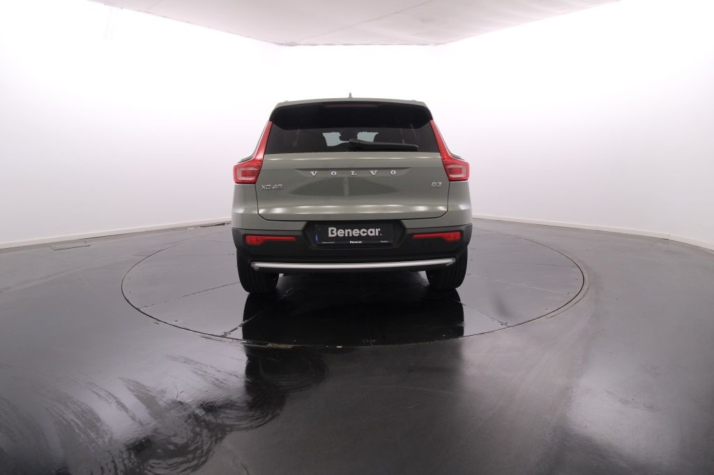 volvo-xc40-2025-hibrido-1969cc