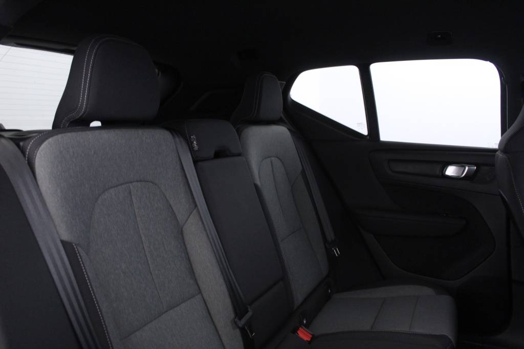 volvo-xc40-2025-hibrido-1969cc