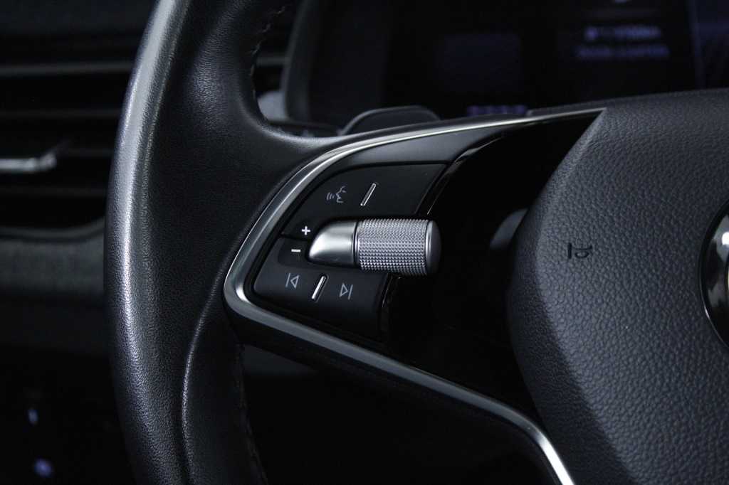 skoda-scala-2024-gasolina-999cc