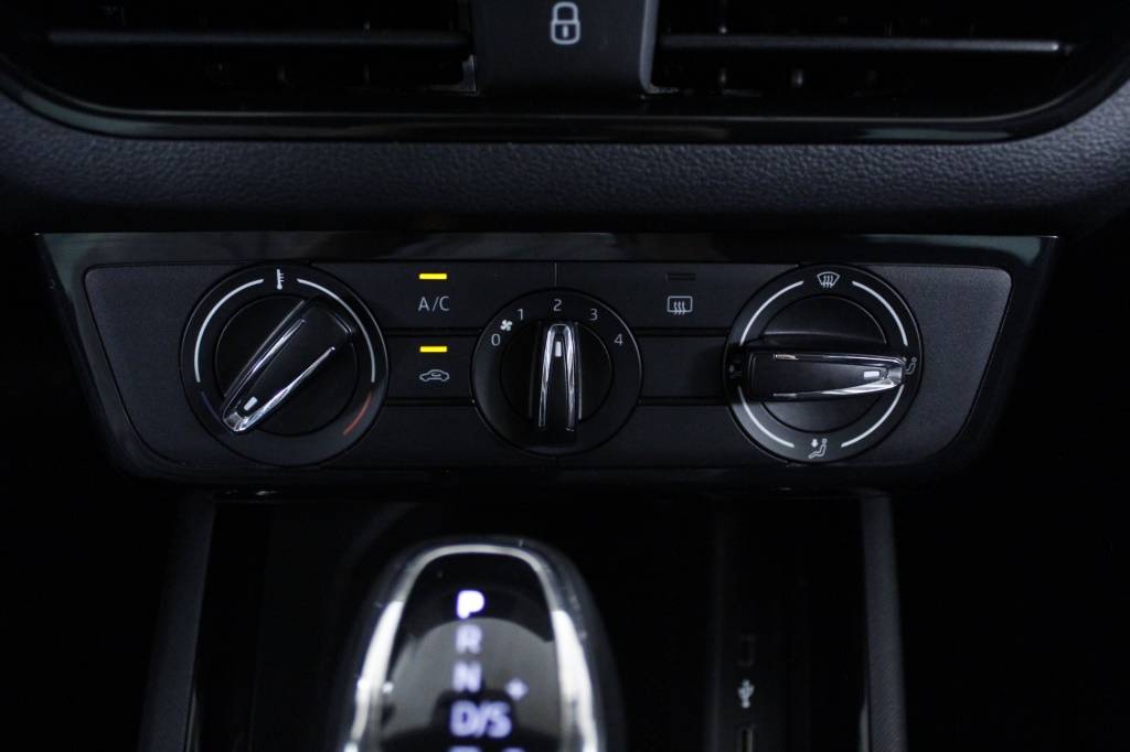 skoda-scala-2024-gasolina-999cc