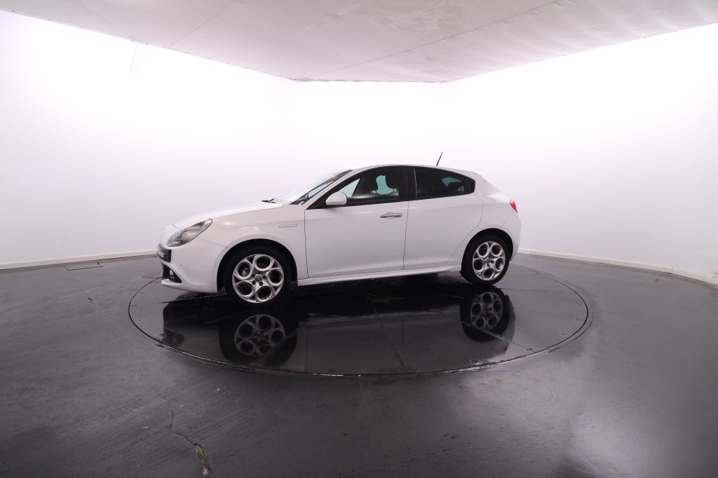 alfa-romeo-giulietta-2019-diesel-1598cc