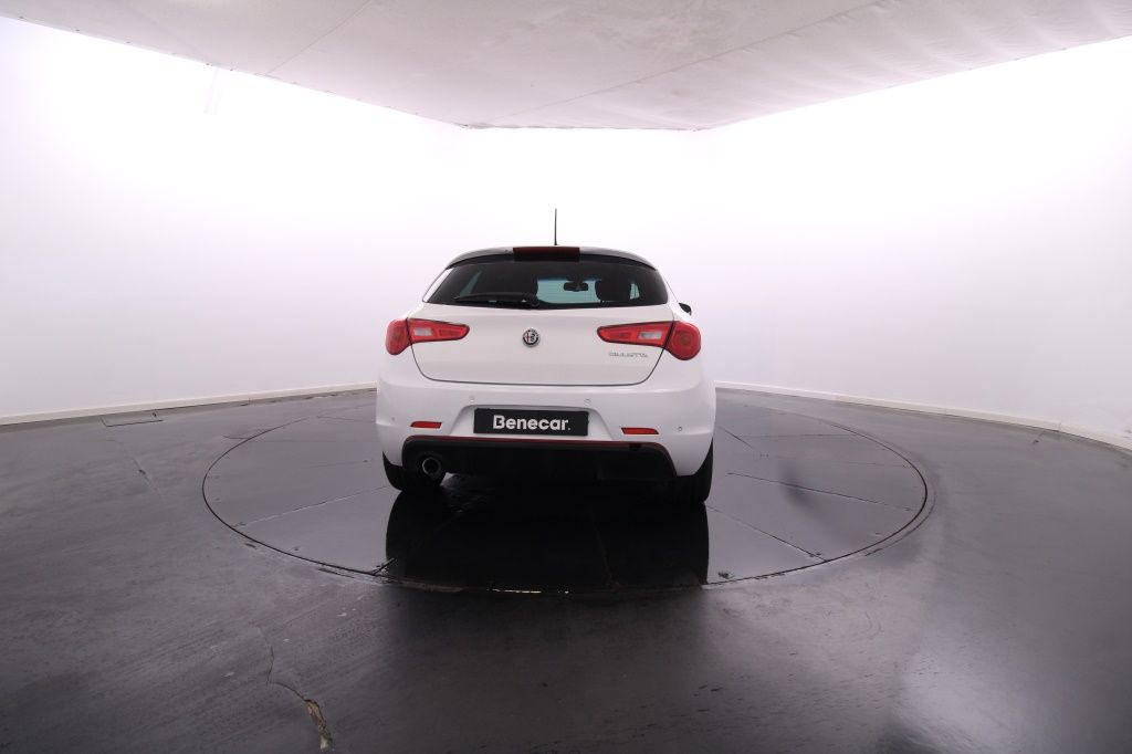 alfa-romeo-giulietta-2019-diesel-1598cc