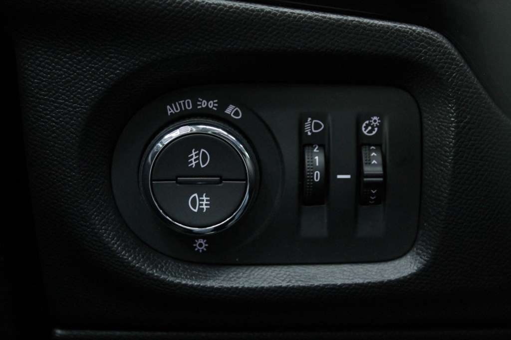opel-corsa-2024-gasolina-1199cc