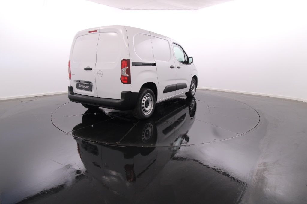 opel-combo-2024-diesel-1499cc