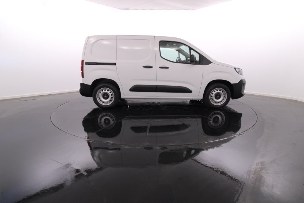 opel-combo-2024-diesel-1499cc