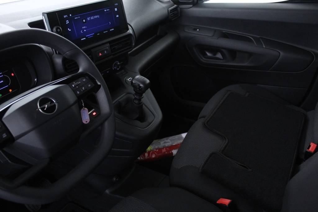 opel-combo-2024-diesel-1499cc
