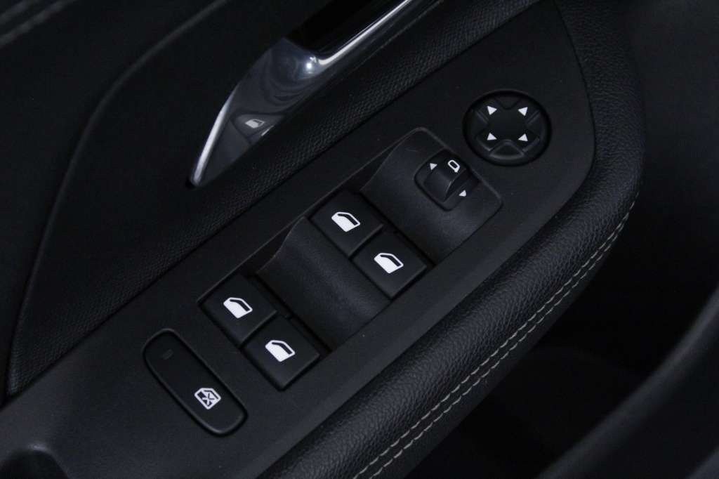 opel-mokka-2024-gasolina-1199cc
