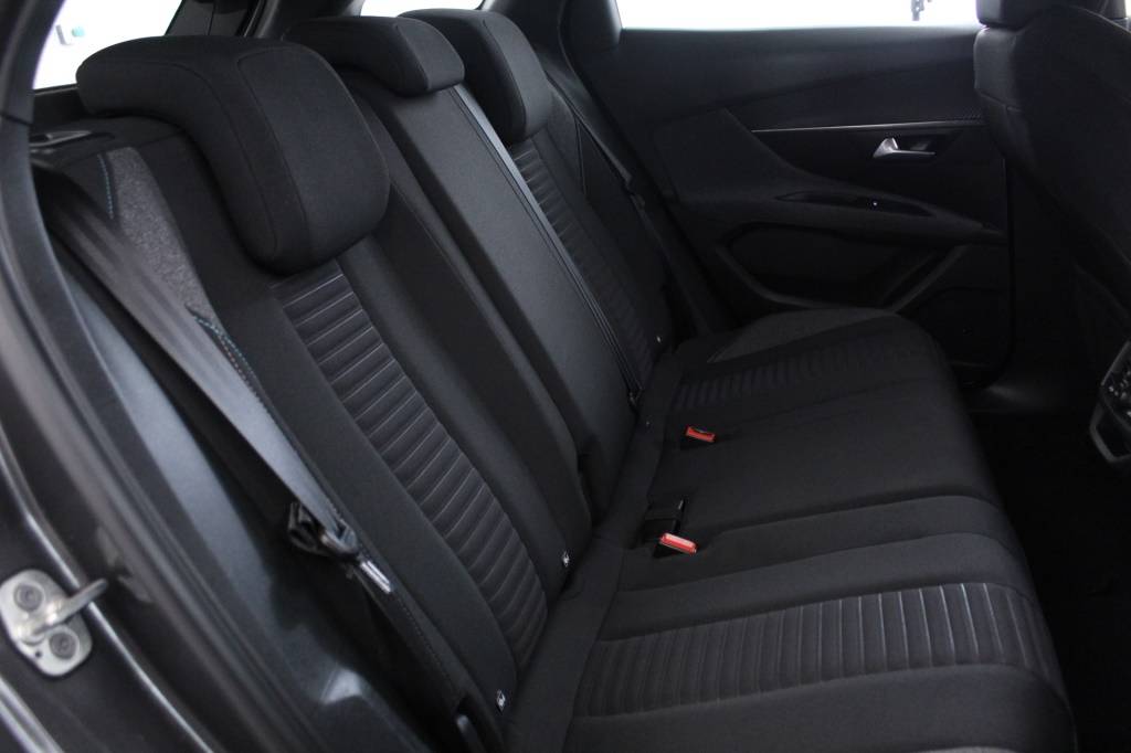 peugeot-3008-2024-gasolina-1199cc