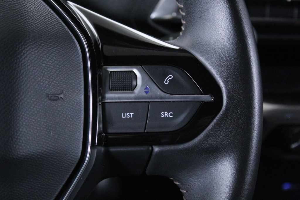 peugeot-3008-2024-gasolina-1199cc