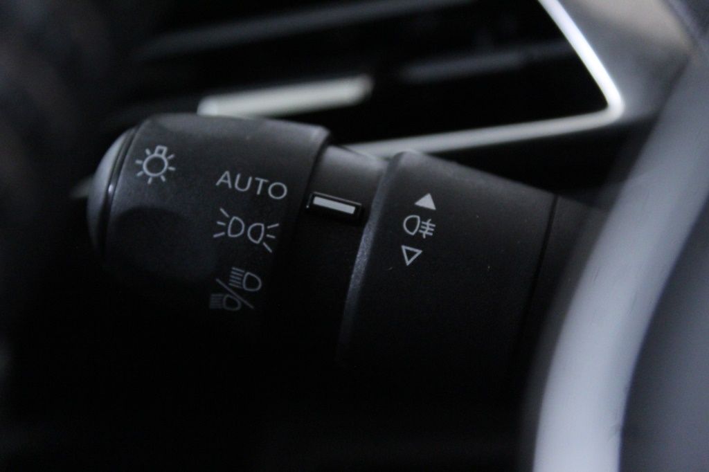 peugeot-3008-2024-gasolina-1199cc
