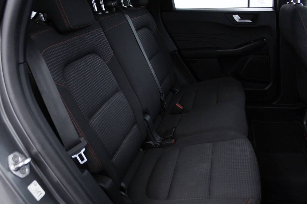 ford-kuga-2022-gasolina-1496cc