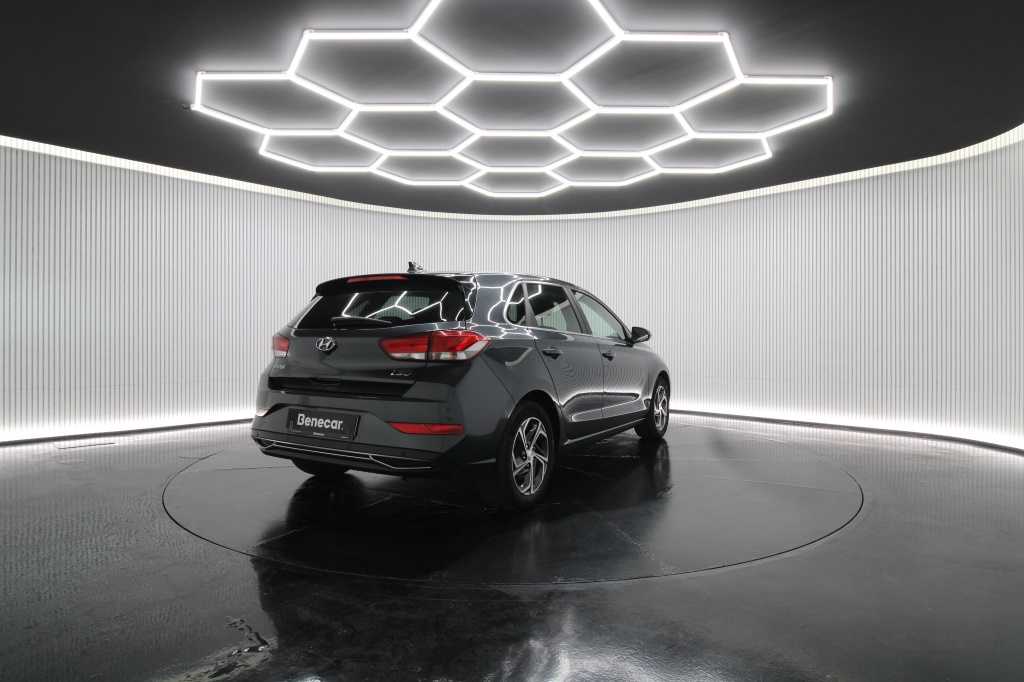 hyundai-i30-2024-gasolina-998cc