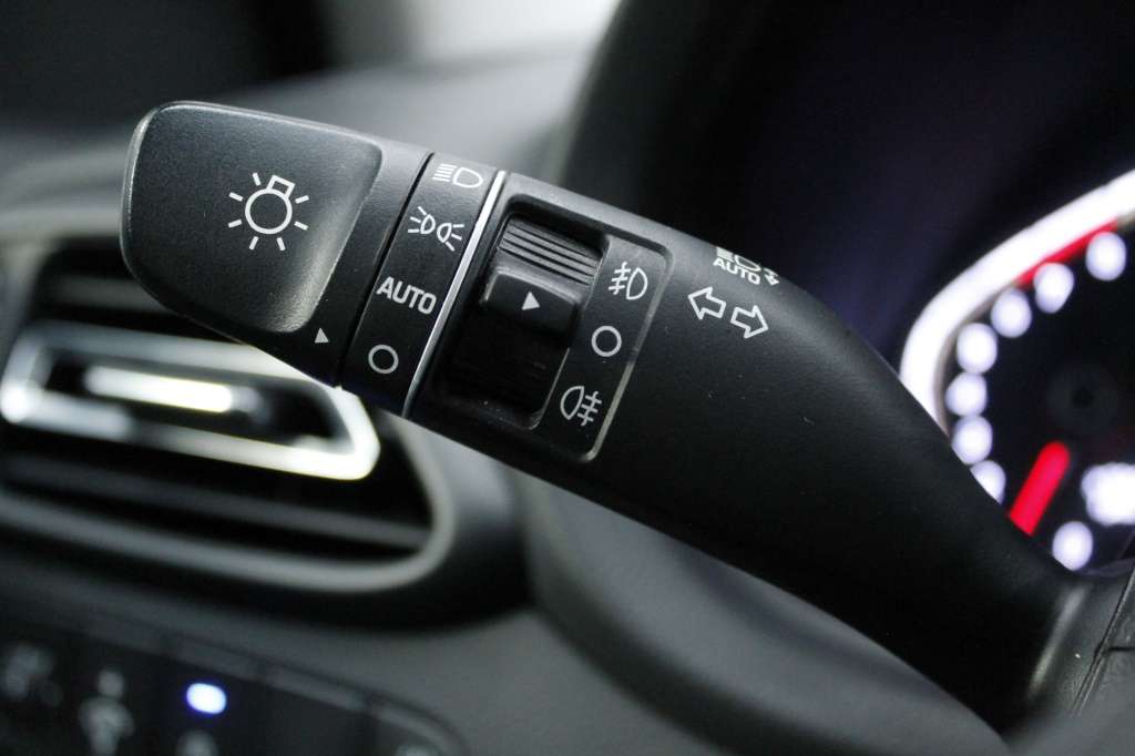hyundai-i30-2024-gasolina-998cc