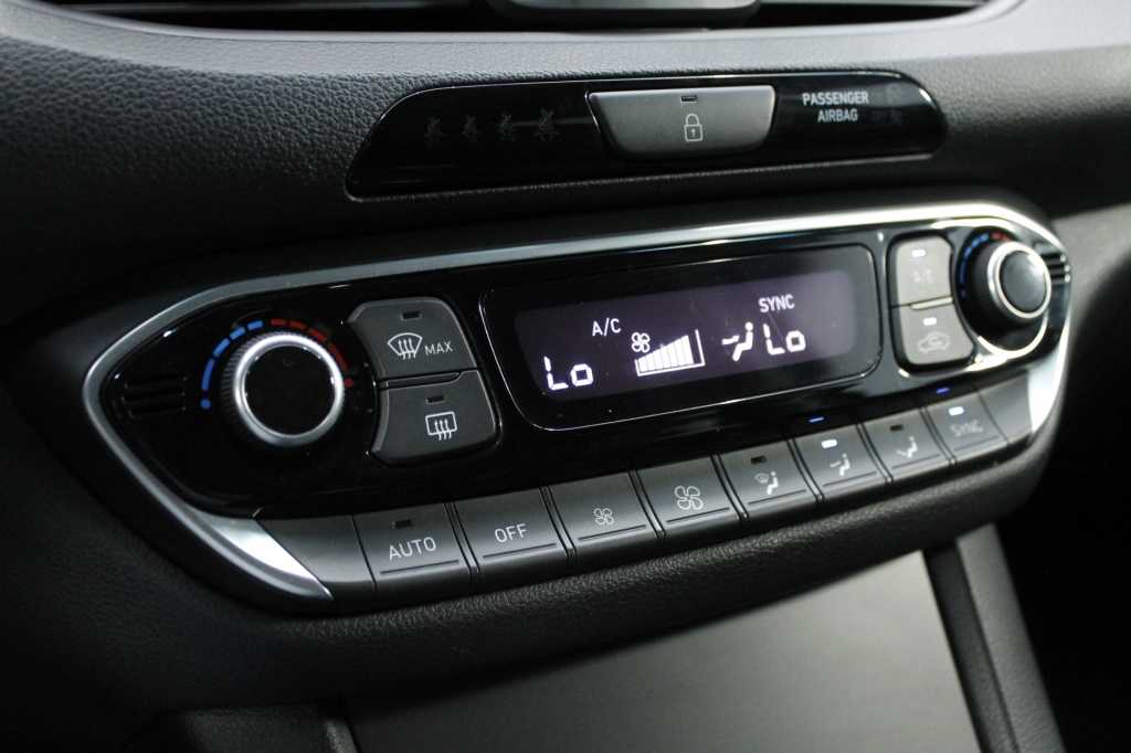 hyundai-i30-2024-gasolina-998cc