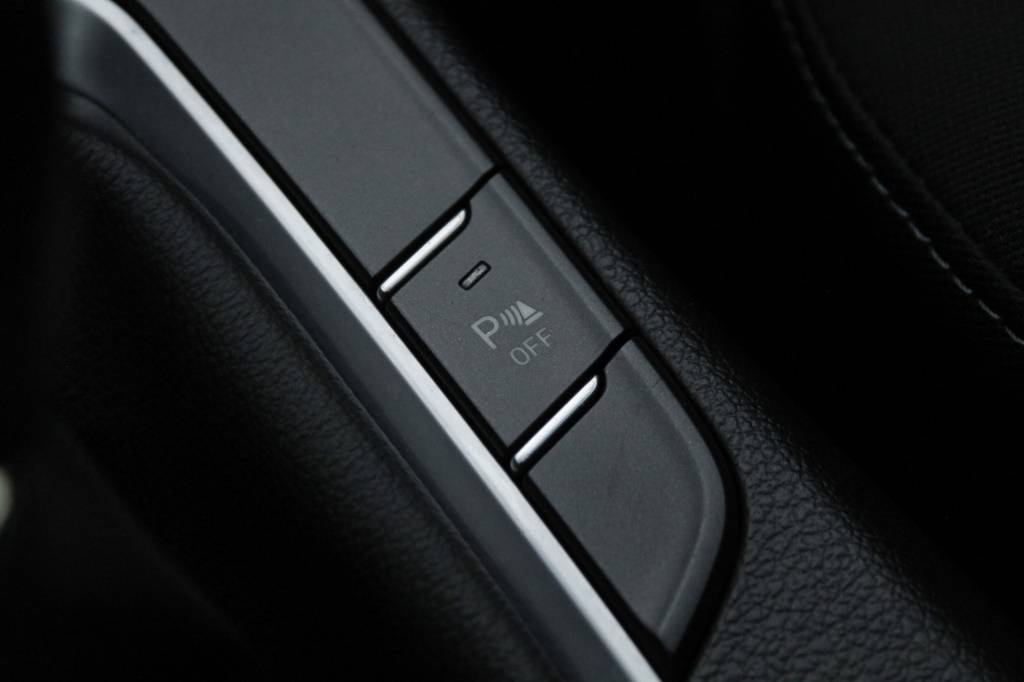 hyundai-i30-2024-gasolina-998cc