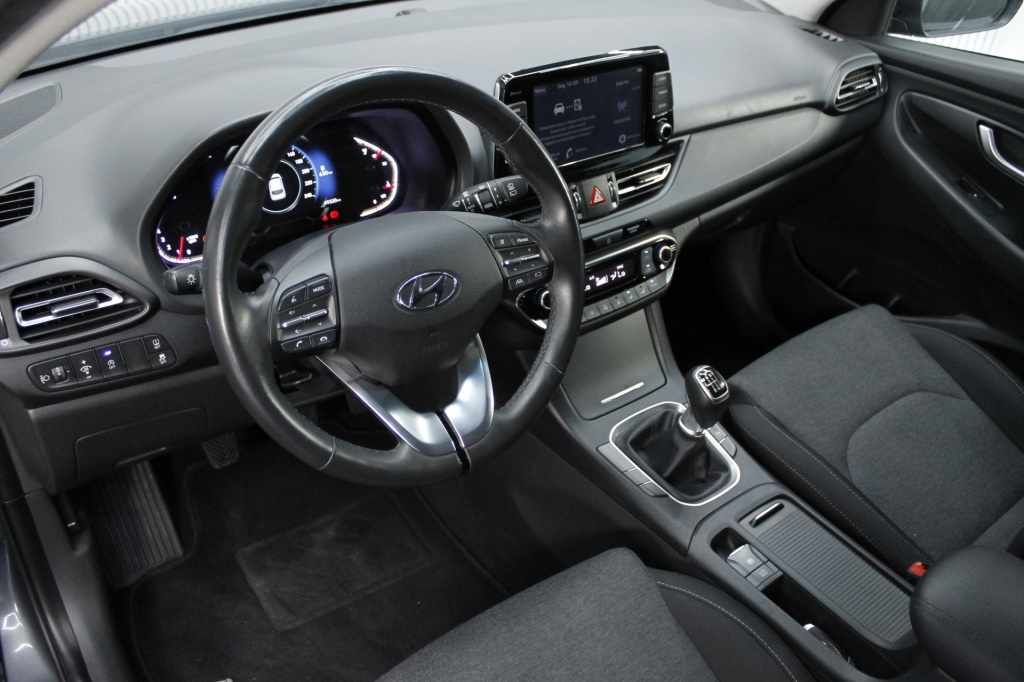 hyundai-i30-2024-gasolina-998cc