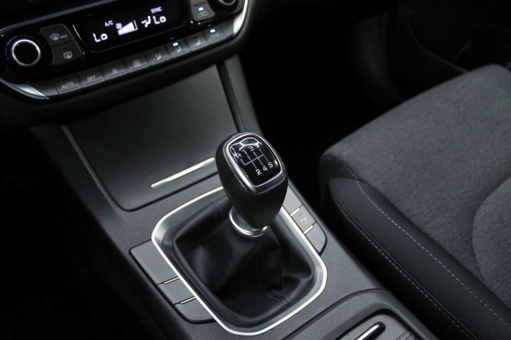 hyundai-i30-2024-gasolina-998cc