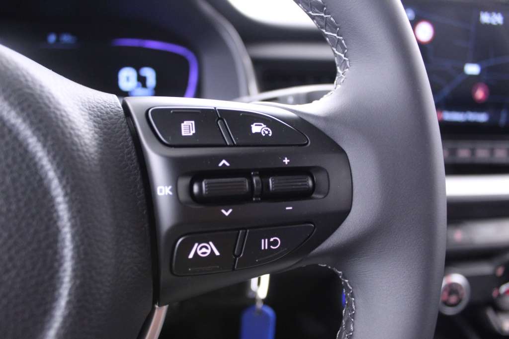 kia-stonic-2024-gasolina-1197cc