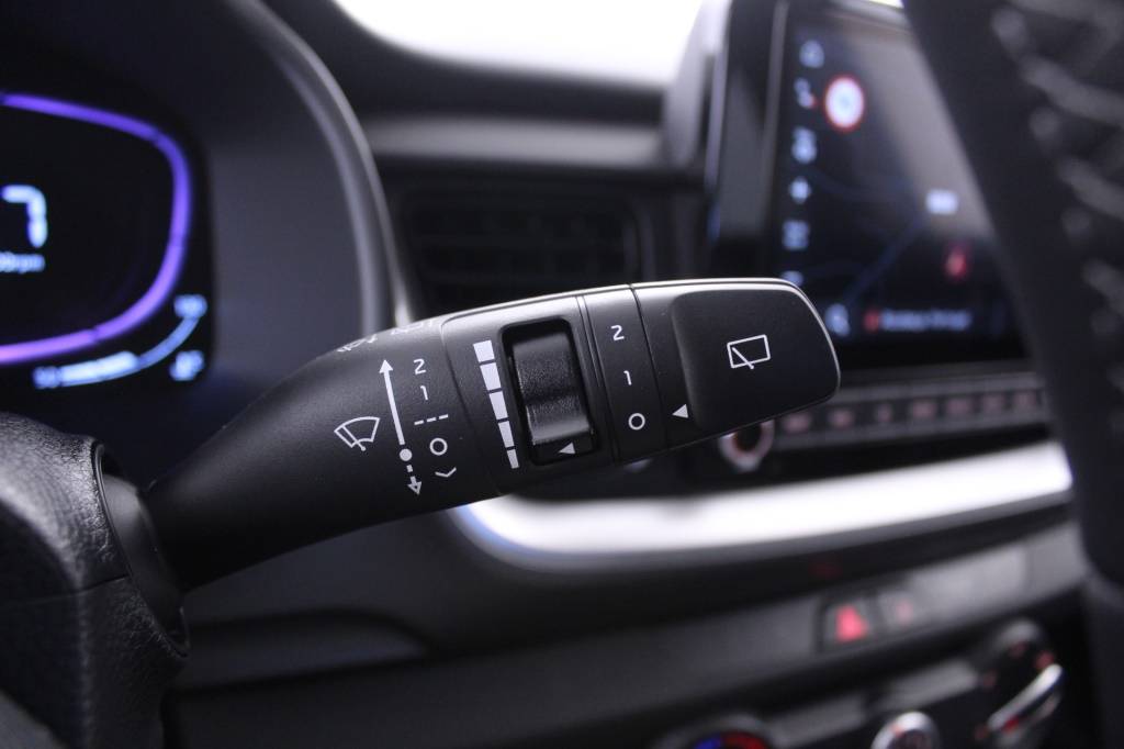 kia-stonic-2024-gasolina-1197cc